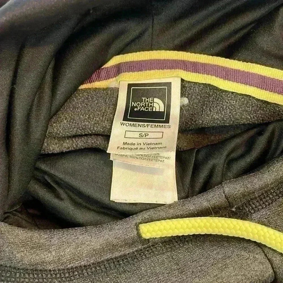 North Face Womens Sweatshirt Gray SP Pullover Hoodie Pockets Thumbholes Sporty - Picture 6 of 10